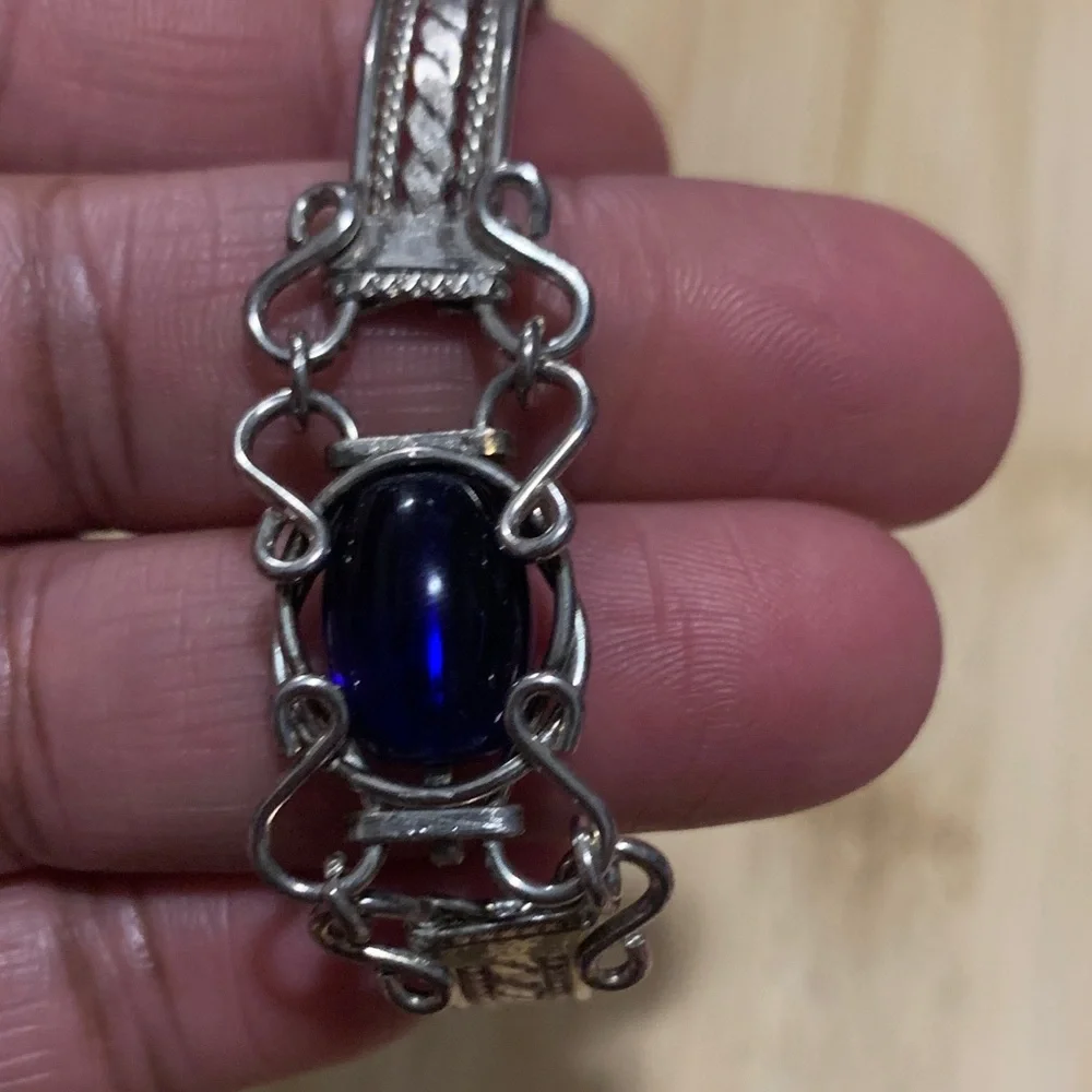 Vintage Silver and Blue Bracelet - Picture 5 of 5